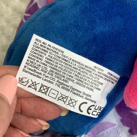 Cutetitos Islanditos Vasuc Fun Toucanito Plush Bird Stuffed Animal Toy with Wrap - Picture 14 of 14